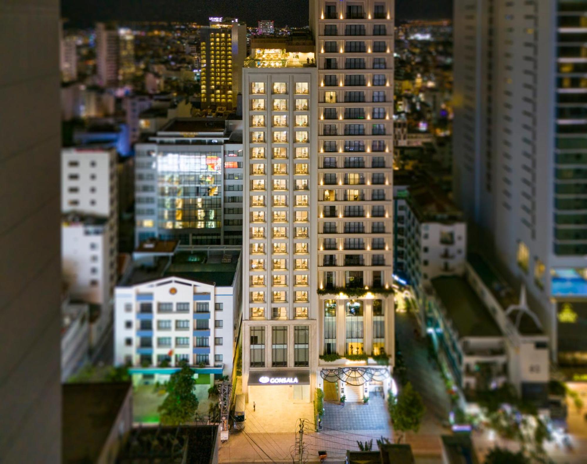 กอนโซลาโฮเต็ล ญาจาง Hotel ภายนอก รูปภาพ