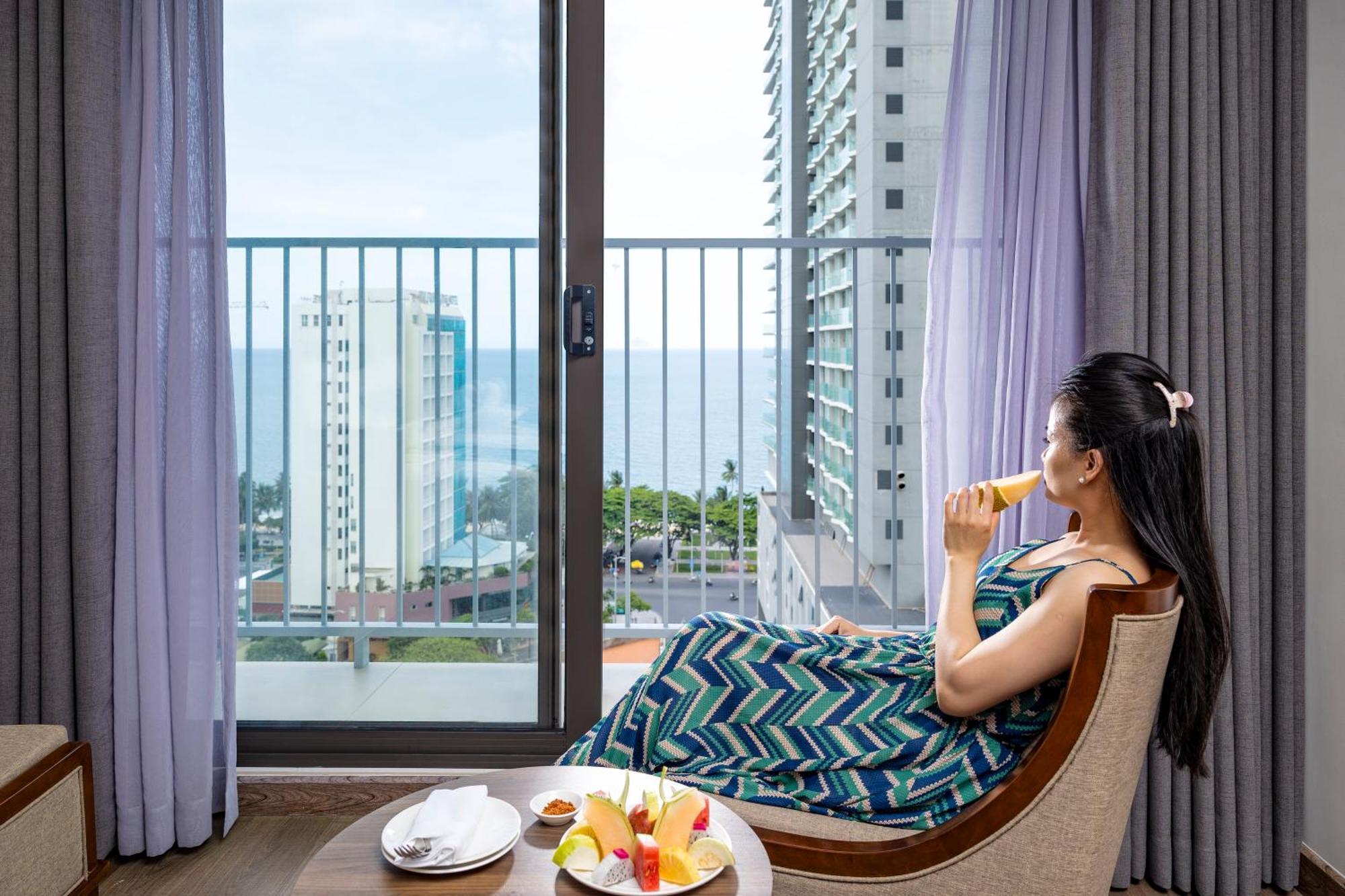 กอนโซลาโฮเต็ล ญาจาง Hotel ภายนอก รูปภาพ