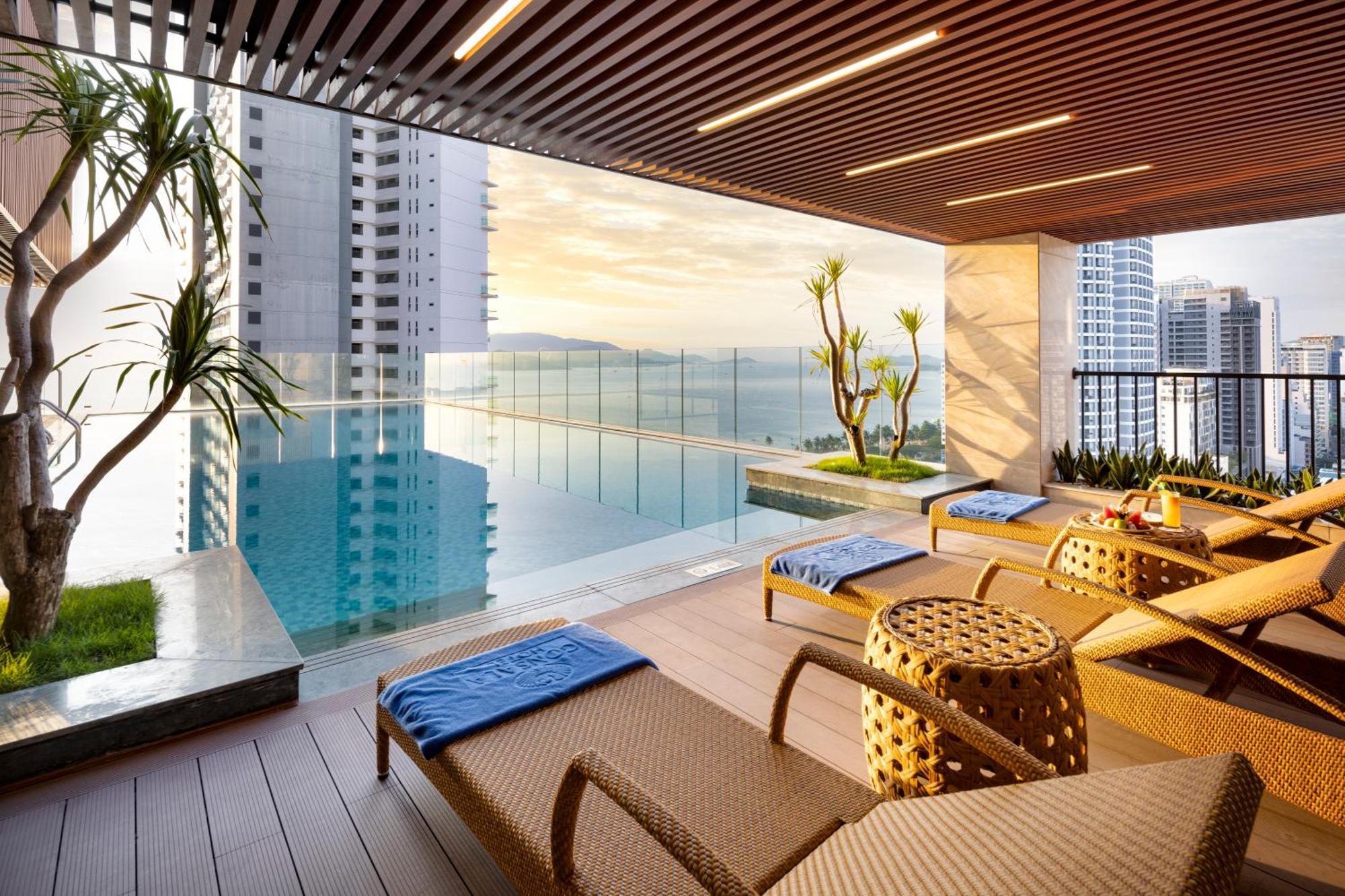 กอนโซลาโฮเต็ล ญาจาง Hotel ภายนอก รูปภาพ