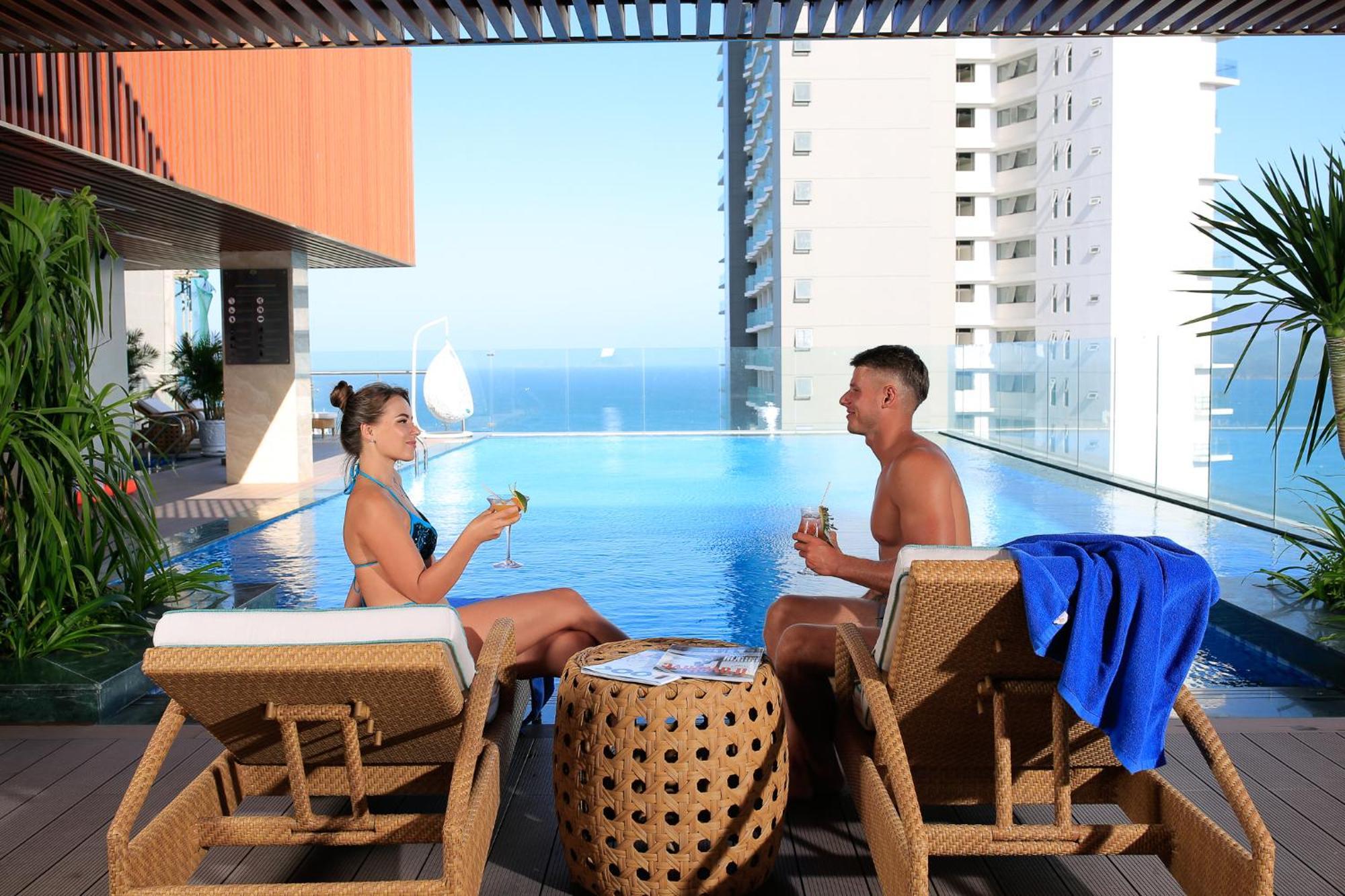 กอนโซลาโฮเต็ล ญาจาง Hotel ภายนอก รูปภาพ