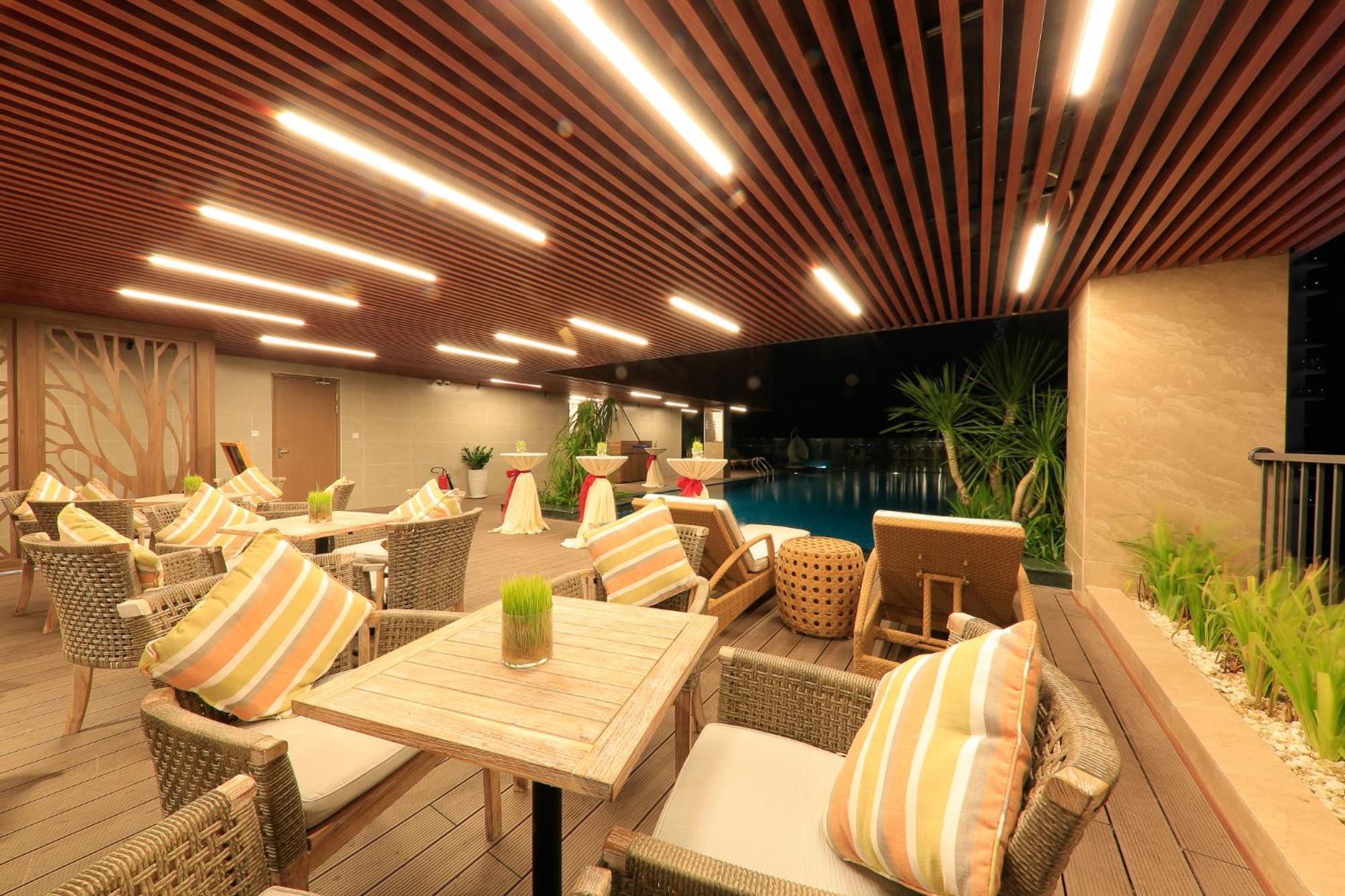 กอนโซลาโฮเต็ล ญาจาง Hotel ภายนอก รูปภาพ