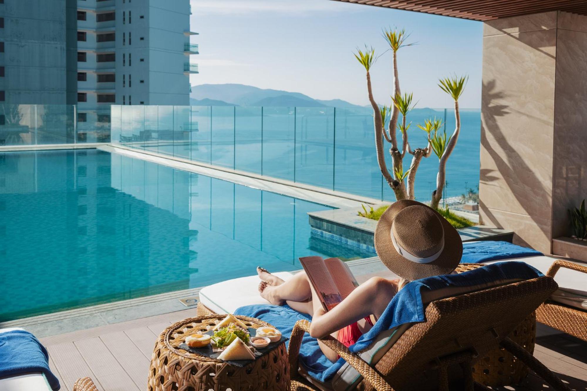 กอนโซลาโฮเต็ล ญาจาง Hotel ภายนอก รูปภาพ